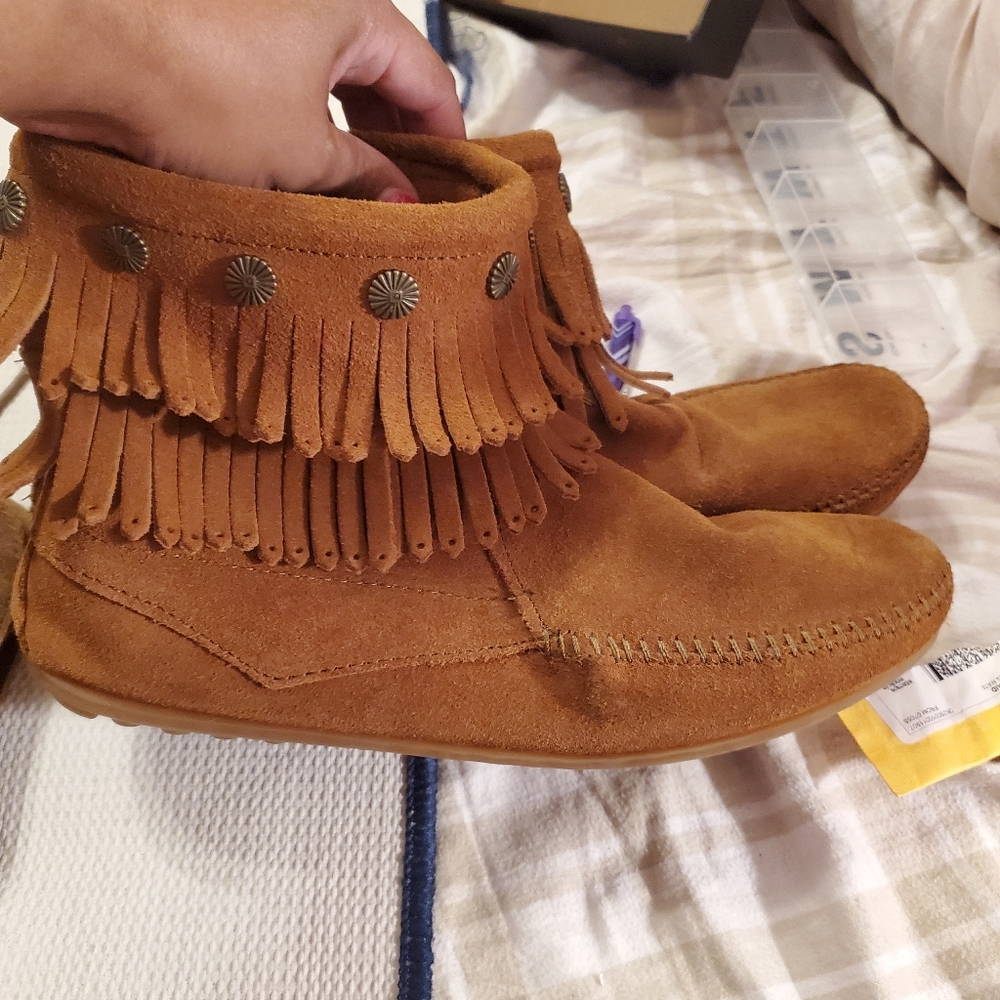 Boots size 10